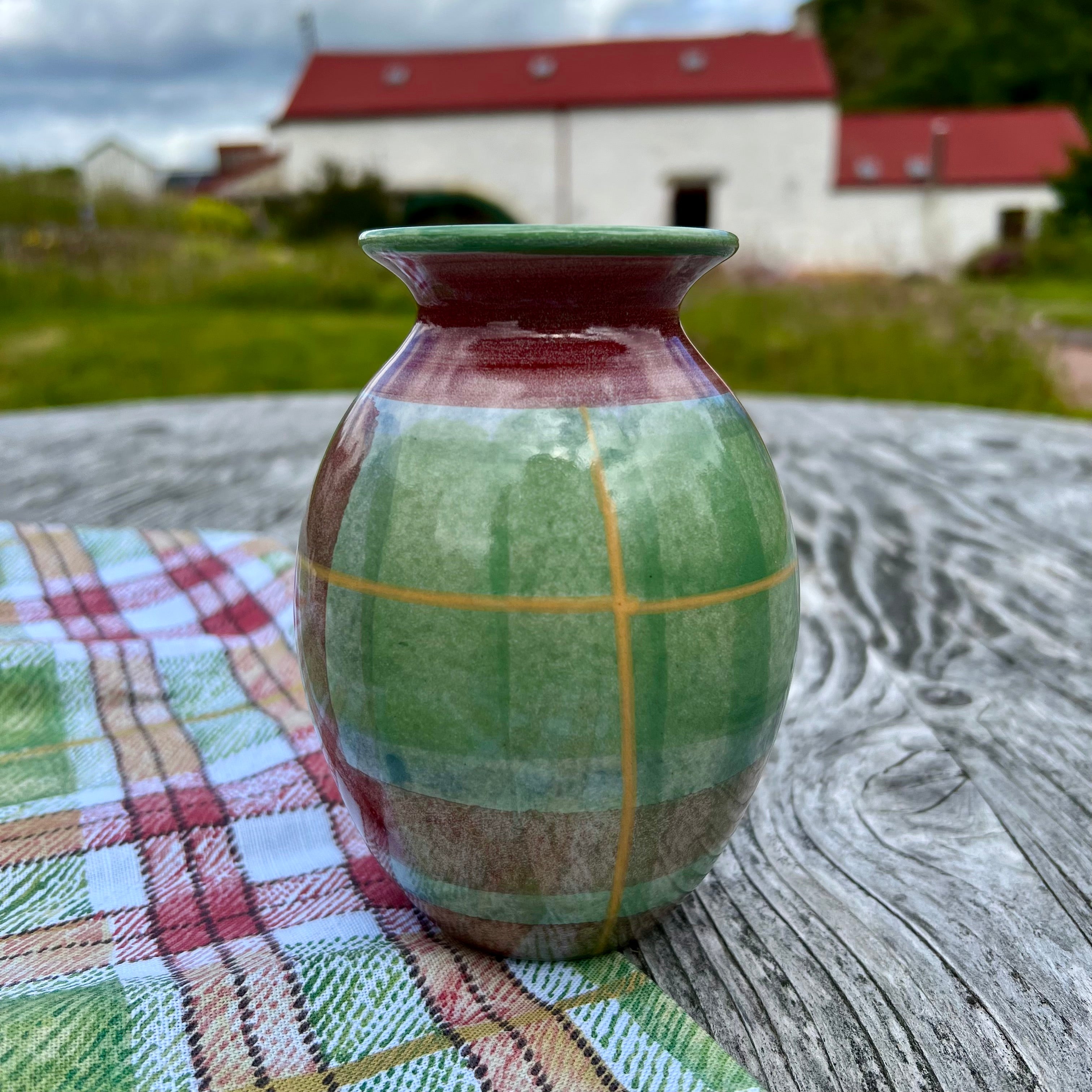 Wee Vase Round